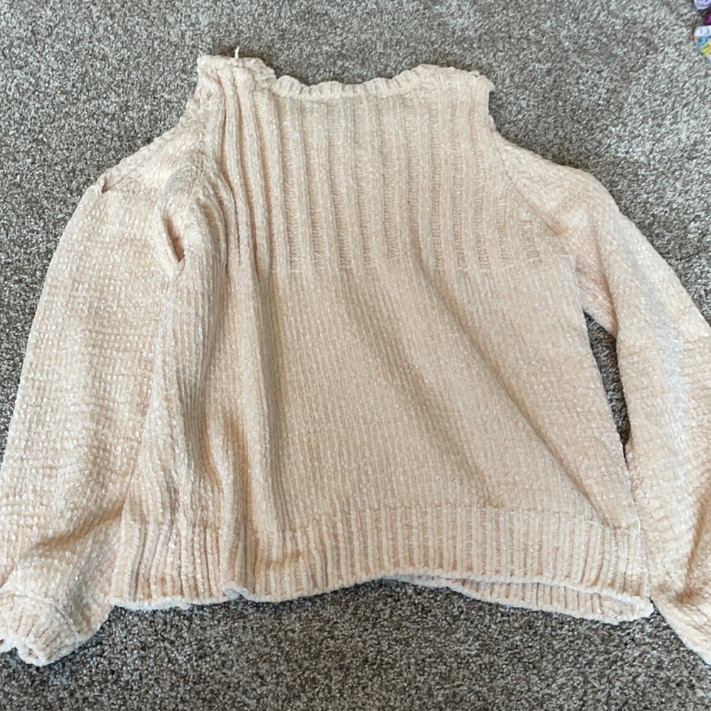 Sweater - Picture 4 of 5